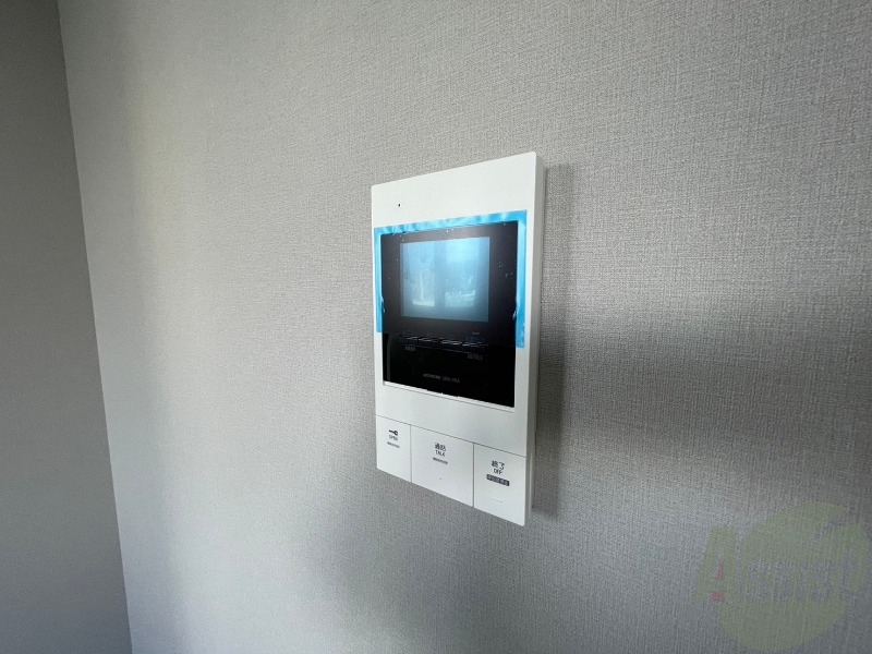 セキュリティ　ＴＶモニター付インターホンです。来客者の顔が見えるので安心！