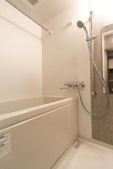 バス・シャワールーム　※写真は同タイプ住戸です。