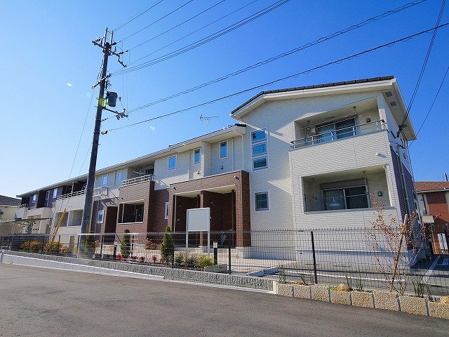 建物外観　外観は落ち着いています