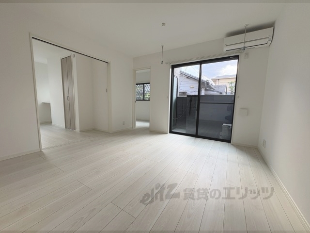 居室・リビング　リビング