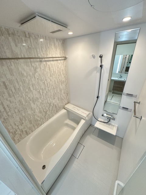 バス・シャワールーム　同施工会社参考写真です