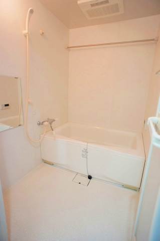 バス・シャワールーム　バスルーム