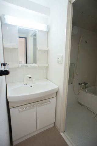 洗面設備　独立洗面台