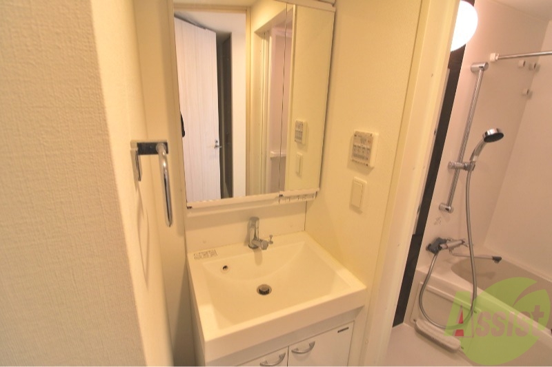 洗面設備　朝の身支度にはかかせません。