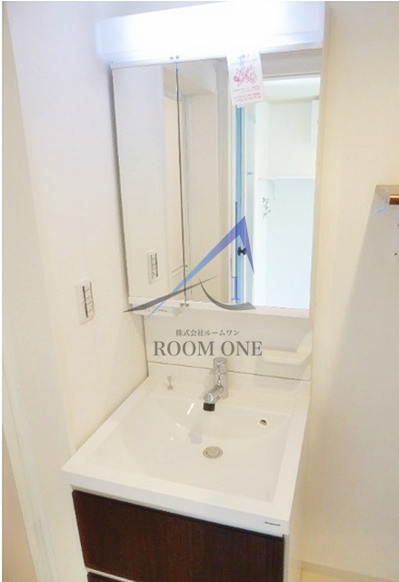 洗面設備　洗面台です。