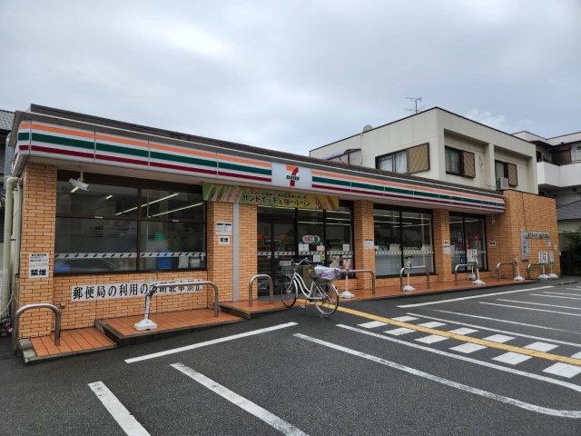 コンビニ　セブン－イレブン　西宮瓦林町店（コンビニ）まで300m