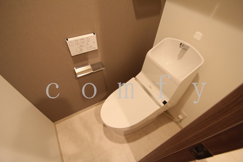 トイレ　ウォシュレット付きトイレ