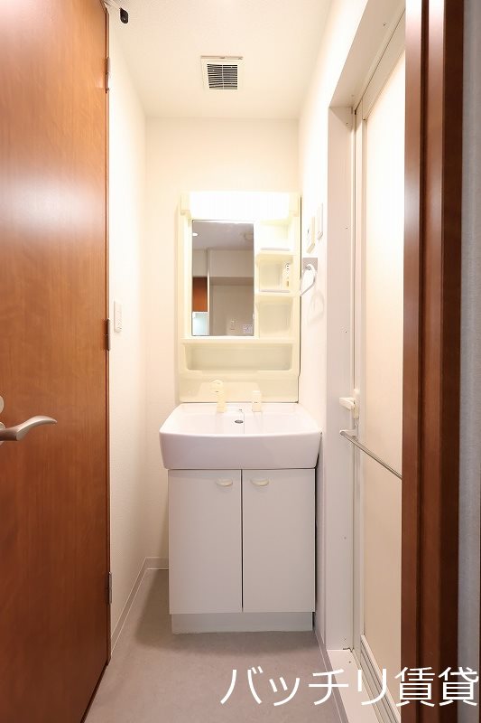 洗面設備　別室写真の為、現状を優先いたします。