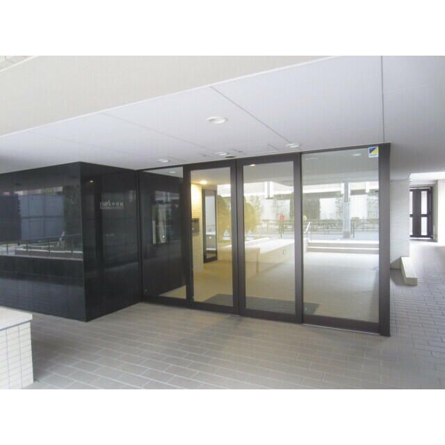 エントランス　建物の内部です