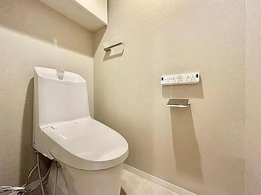 トイレ　別タイプ部屋　参考写真です