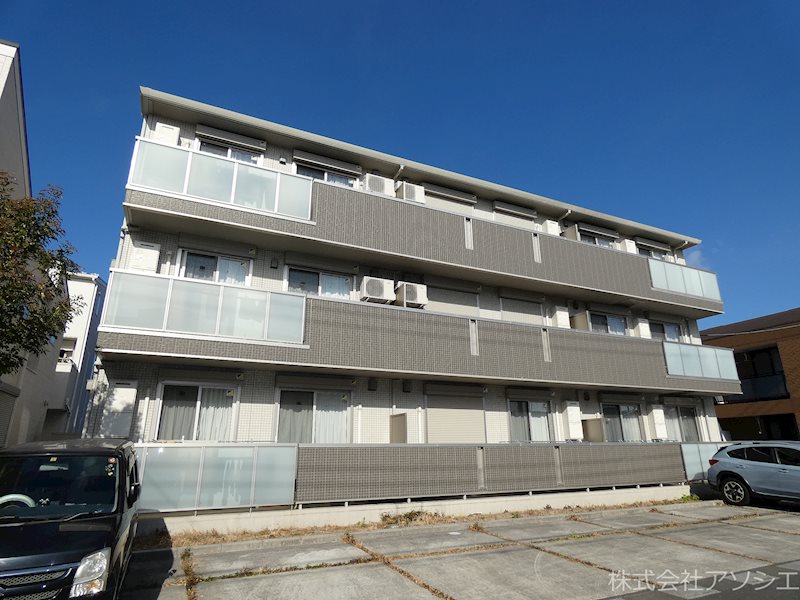 建物外観　ラ カルチョのご紹介は住まいの窓口アソシエにお任せください。