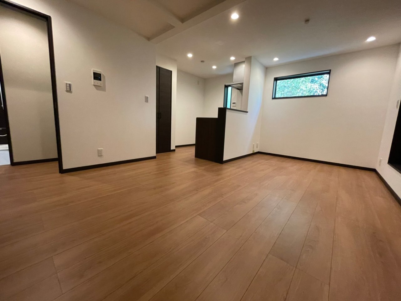 居室・リビング　日当たり良好で明るいリビング！