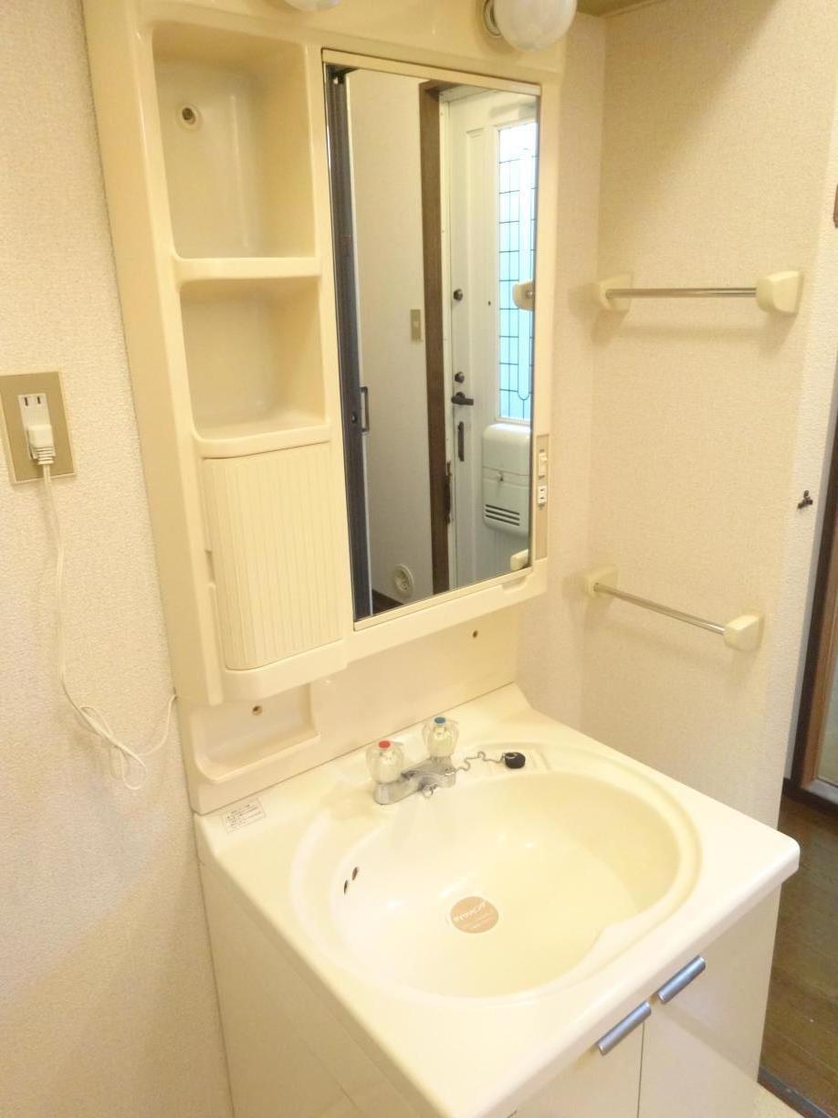 洗面設備　洗面化粧台（同タイプ）