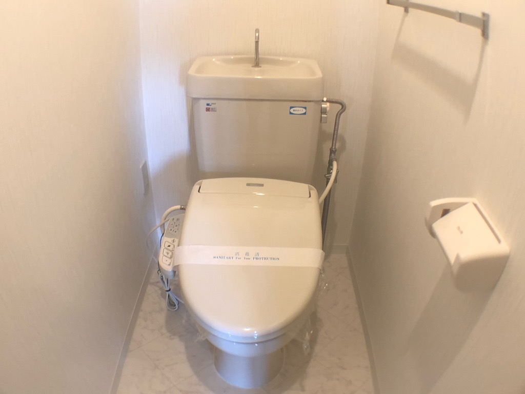 トイレ　バストイレセパレートタイプでオススメ♪