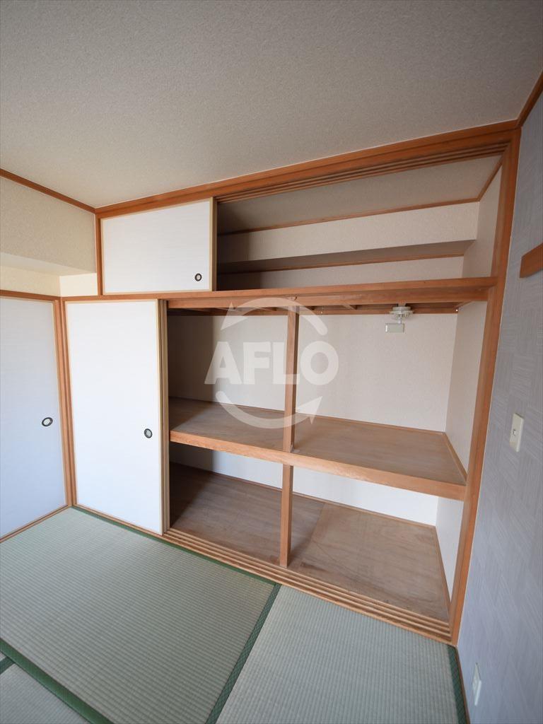 収納　サウスサイドなにわ筋　押入れ