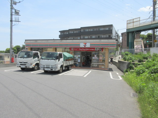 コンビニ　セブンイレブン横浜松見町3丁目店（コンビニ）まで578m