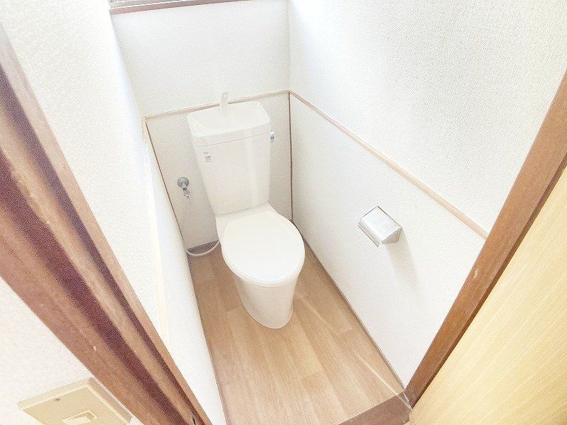 トイレ　トイレ