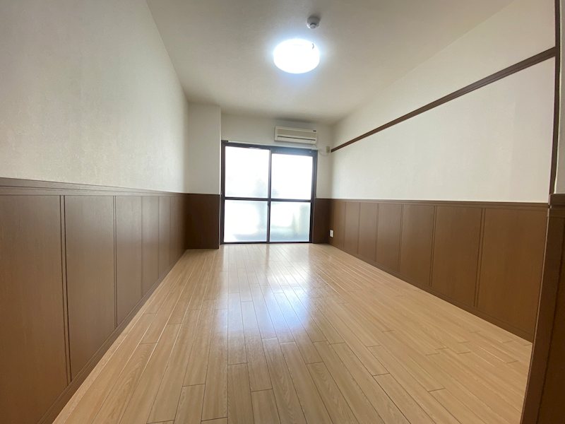 居室・リビング　入居前写真