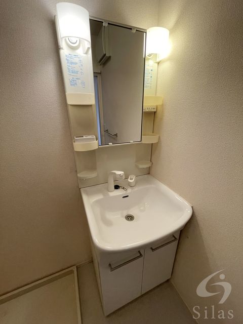 洗面設備　同仕様