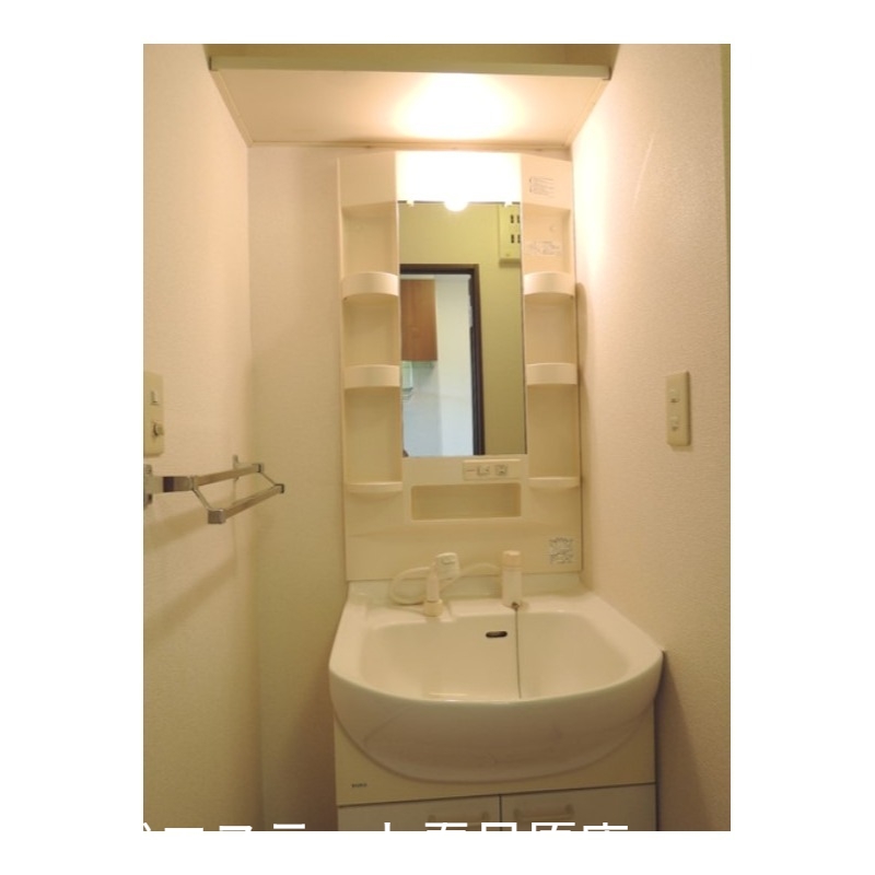 洗面設備　シャンプードレッサー