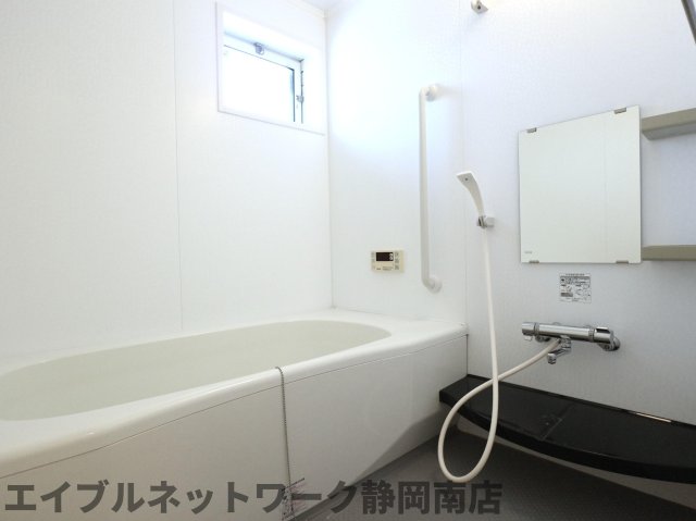 バス・シャワールーム　お風呂です