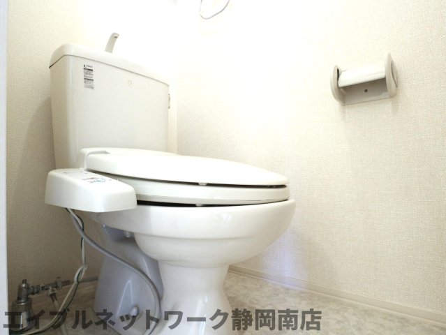 トイレ　清潔感のあるトイレです