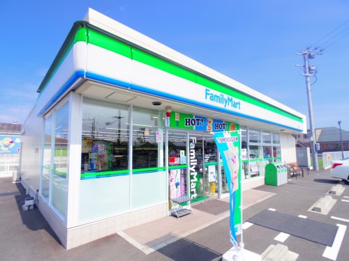 コンビニ　ファミリーマート 藤枝高洲店（コンビニ）まで388m