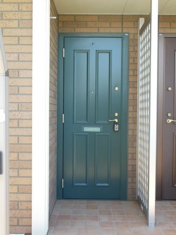 エントランス　★玄関扉です★