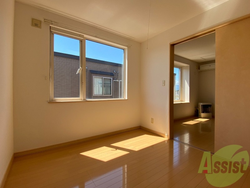 その他部屋・スペース　寝室は建具で仕切られているので、寝室の空間を作れますね！