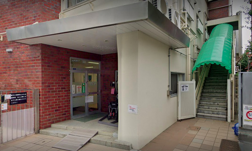 役所　渋谷区上原出張所（役所）まで882m