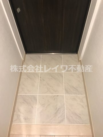 玄関　落ち着いた玄関です