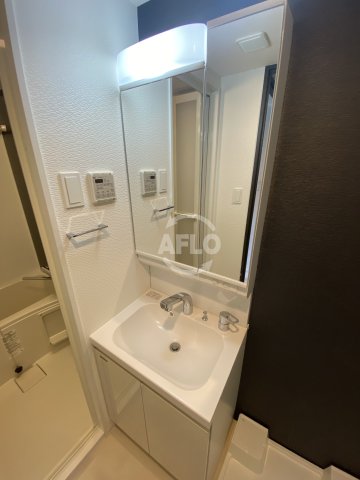 洗面設備　ファーストフィオーレ大阪城イースト　独立洗面台