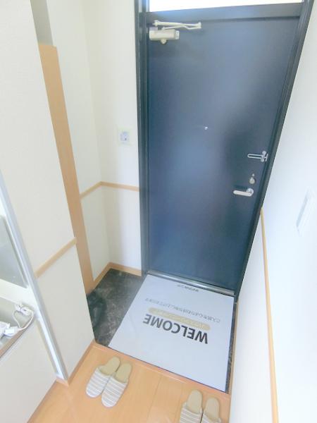 玄関　写真は別のお部屋のイメージです　現況優先