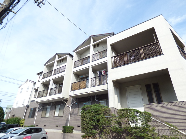 建物外観　都市ガス！オートロック付き♪