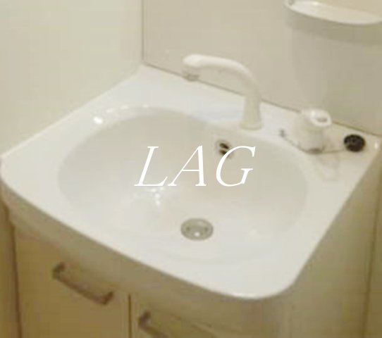 洗面設備　独立洗面台（同仕様）です。