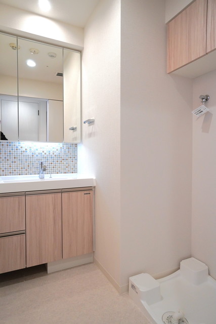 洗面設備　※写真は同タイプ住戸です。
