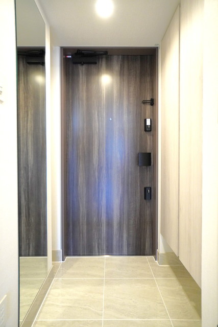 玄関　※写真は同タイプ住戸です。