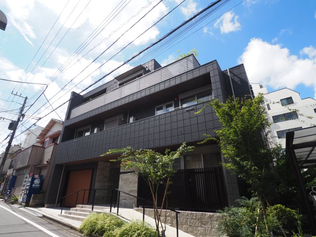 建物外観　ルボワ阿佐谷、阿佐ヶ谷駅より徒歩６分！
