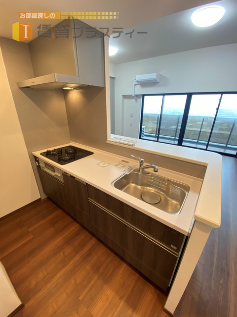 キッチン　食洗器付き。