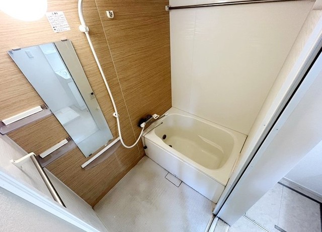 バス・シャワールーム　（参考写真）