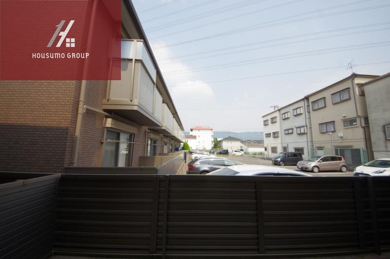 バルコニー　同施工会社・同型モデルの室内です。（参考写真・イメージ写真）