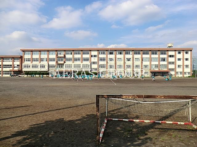 中学校　八王子市立元八王子中学校（中学校）まで352m