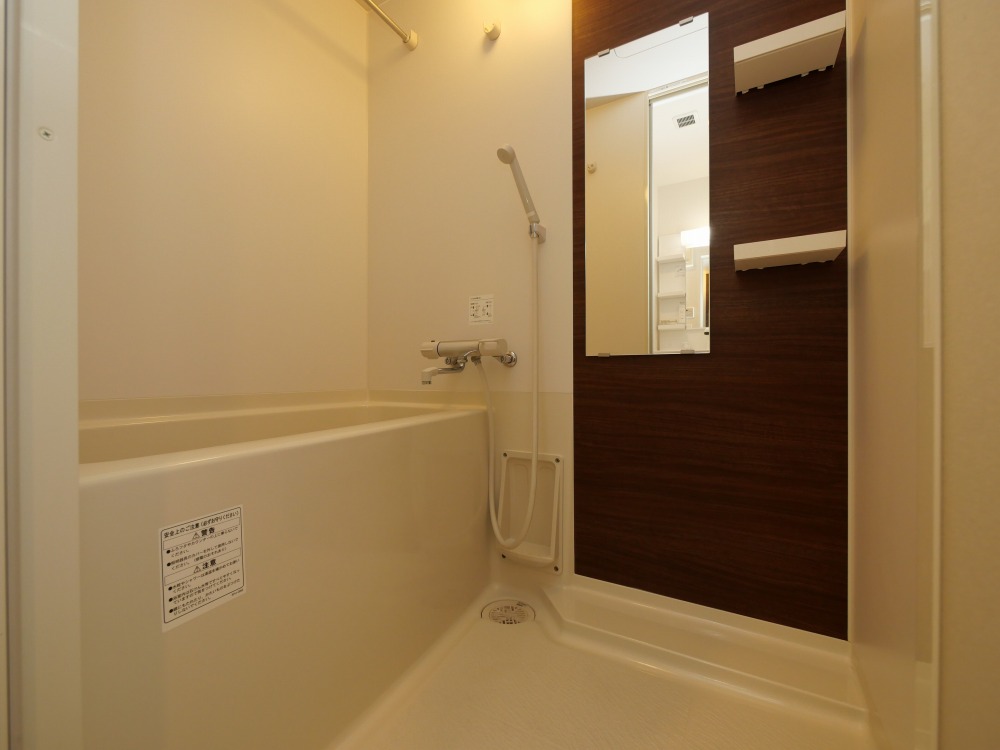 バス・シャワールーム　ゆったり過ごせるお風呂です