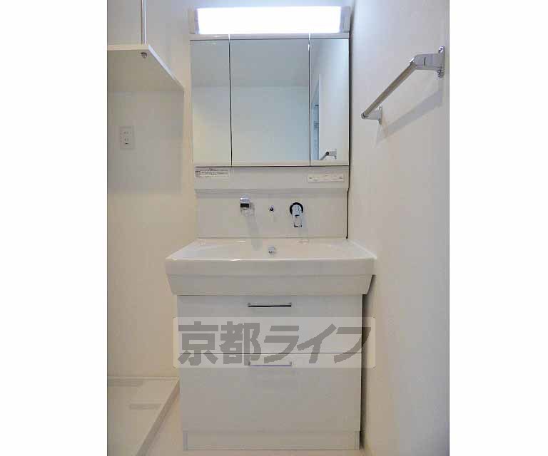 洗面設備　洗面台です。