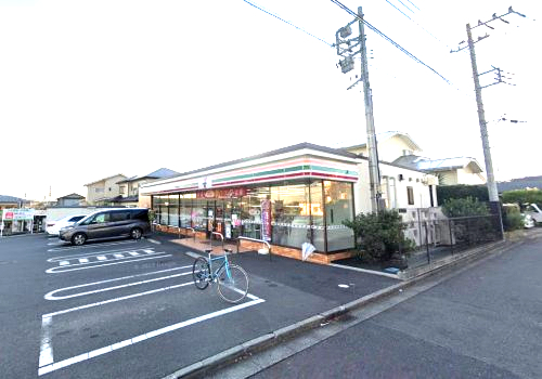 コンビニ　セブンイレブン 秦野南矢名南店（コンビニ）まで304m