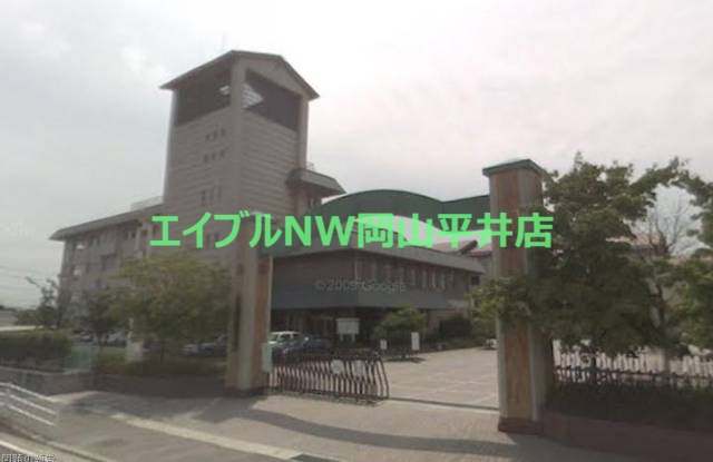 小学校　玉野市立八浜小学校（小学校）まで572m