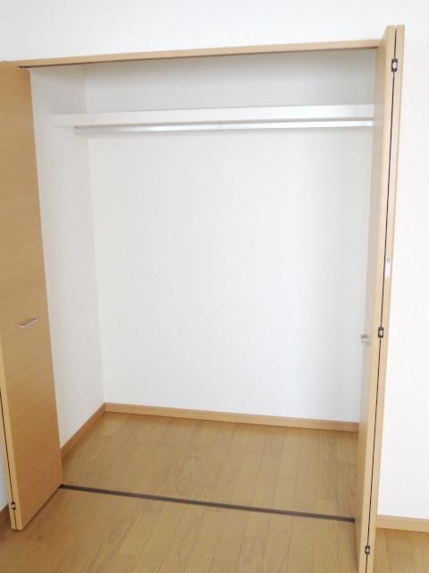 収納　★寝室には１間分の収納です★