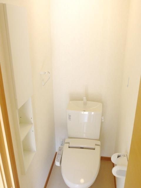トイレ　★ウォシュレット機能付き★