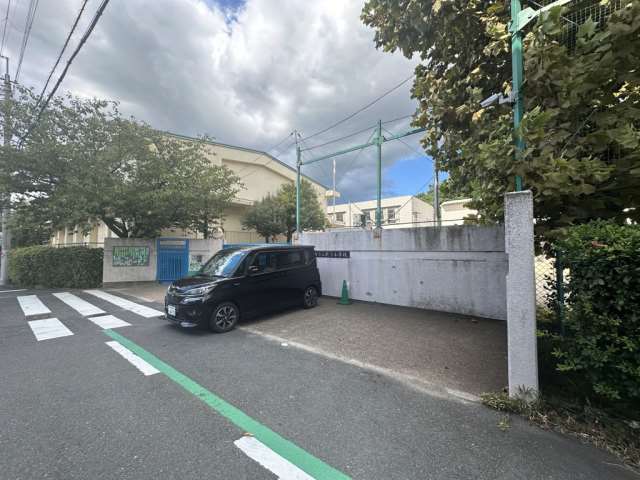 小学校　枚方市立小学校枚方小学校（小学校）まで759m