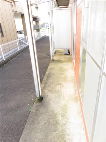 バルコニー　沢山の洗濯物が干せそうなベランダです